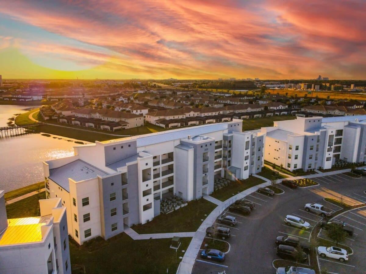 Gorgeous 2Br Lakeview Condo With Waterpark Kissimmee Εξωτερικό φωτογραφία