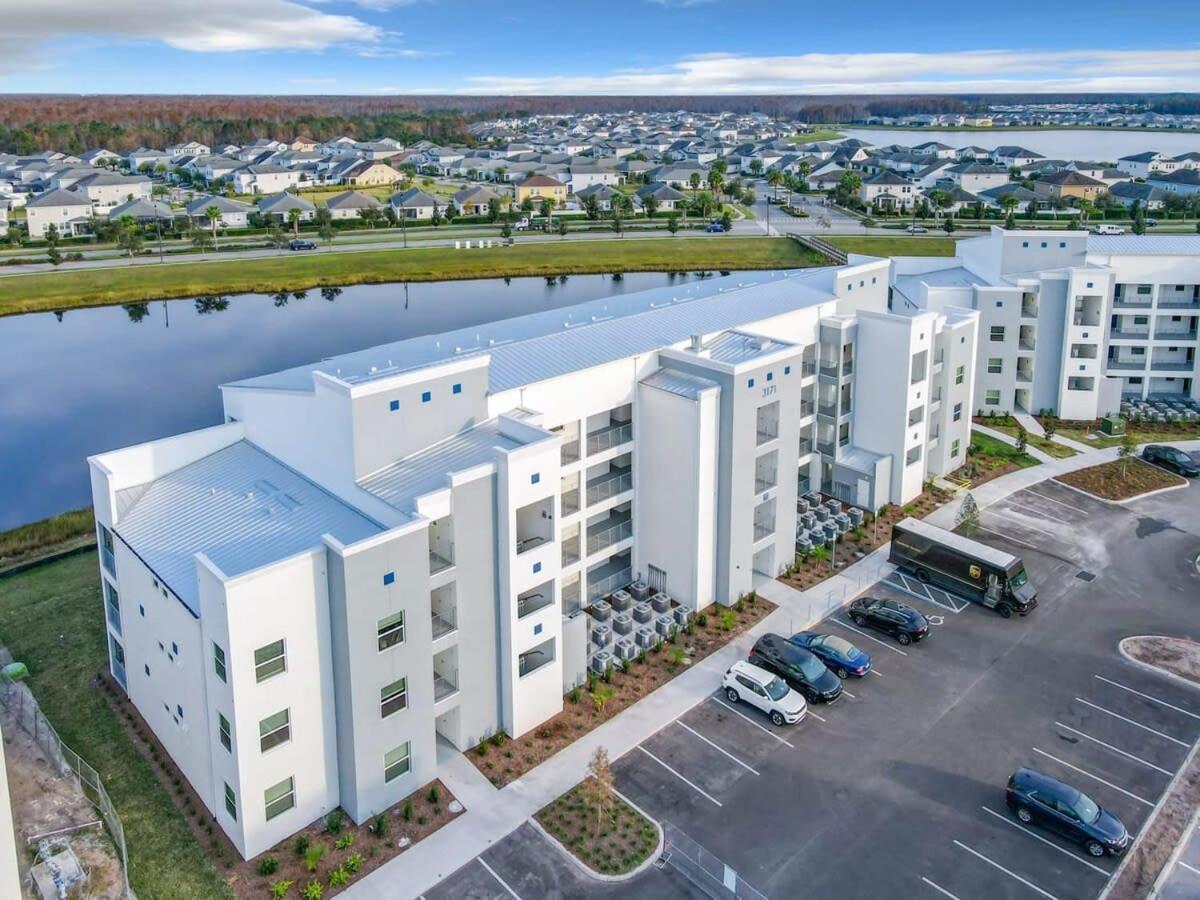 Gorgeous 2Br Lakeview Condo With Waterpark Kissimmee Εξωτερικό φωτογραφία
